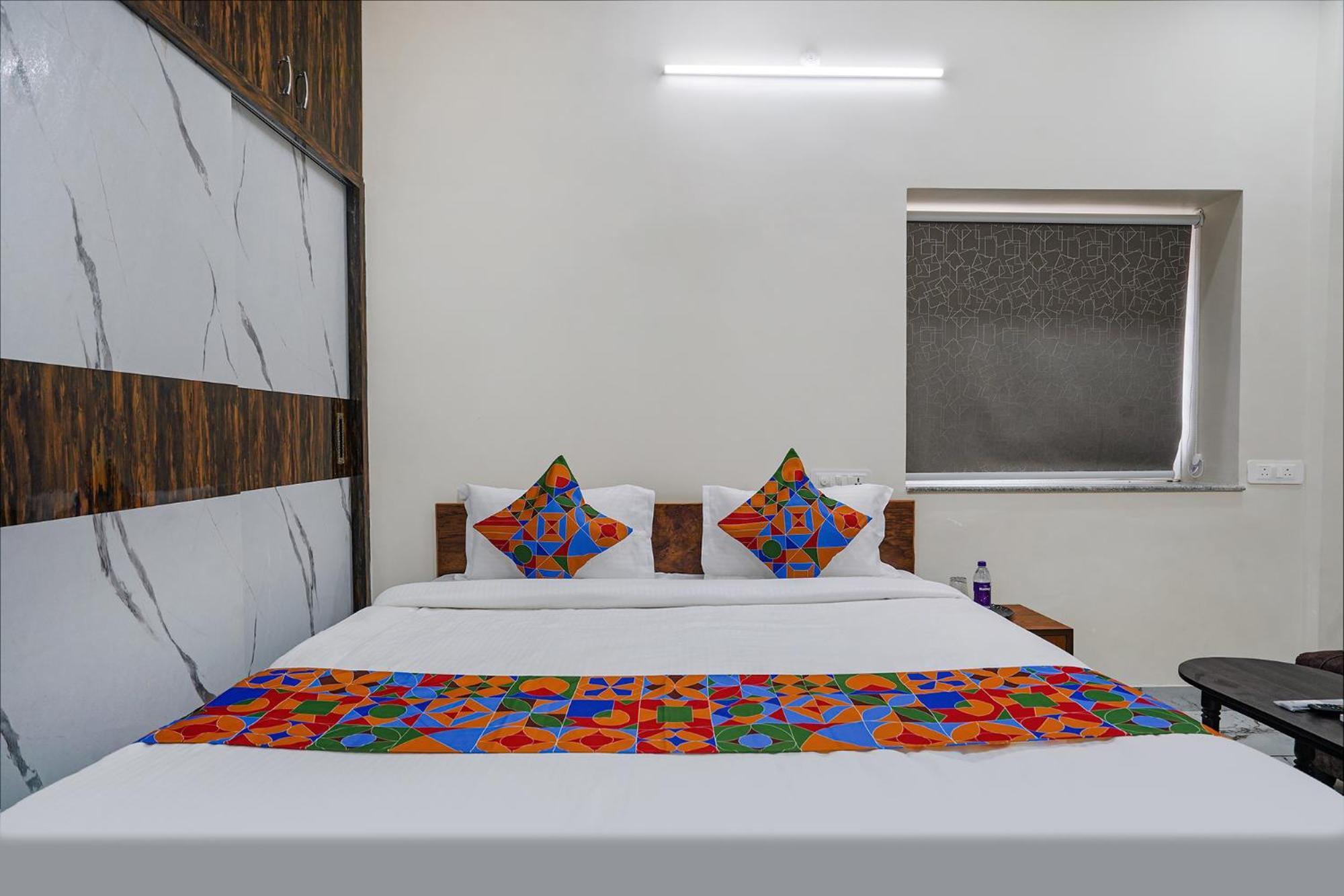 Fabhotel Perams Grand Inn - Hitech City Haïdarabad Extérieur photo